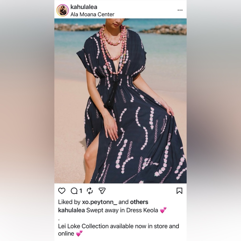 Kahulale’a Keola dress from the Lei Loke Collection size Medium